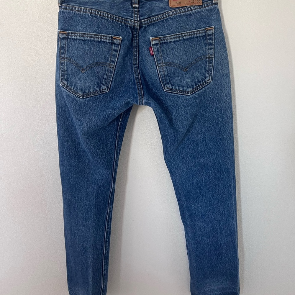 Levi's 501 Classic Blue Jeans. 29x30. - Picture 3 of 7
